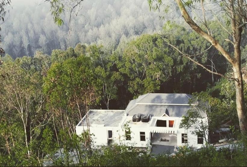 Sherva Stellar Resort Yercaud Esterno foto